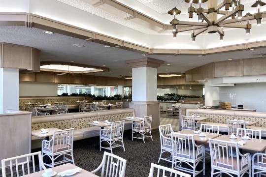 新しくなったアラモアナ・ホテル・バイ・マントラ内のカフェにCAFE410がオープン