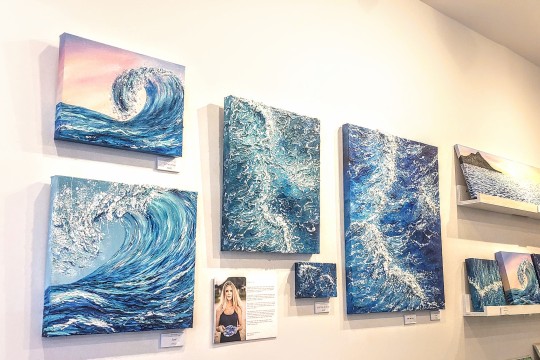海をダイナミックに感じるアーティスト、Jenna Wellein