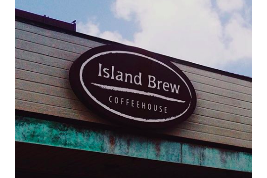 Island Brew Coffeehouse「アイランド・ブルー・コーヒーハウス」