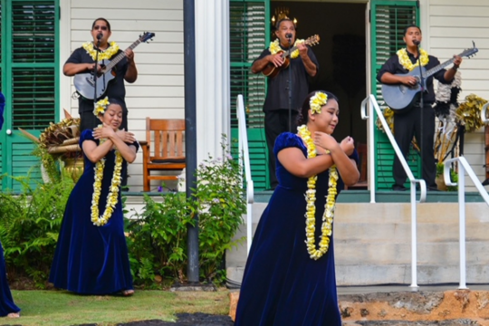 ワイキキビーチウォークにて華やかなハワイアン・ミュージックコンサート「メレ・ハリア（Mele Hali'a）」開催
