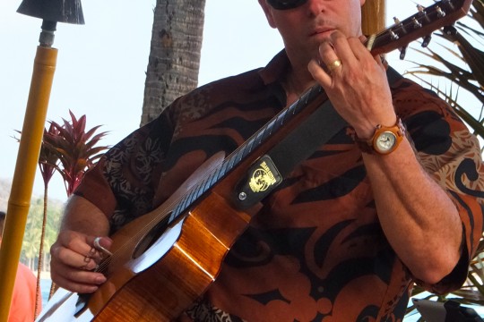 ハワイの風景が見える音楽〜 ハワイで生まれた奏法スラック・キー・ギター