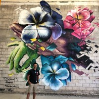 ロータリーとPOW! WOW! Hawaiiのローカルアーティストによる壁画がカカアコに登場