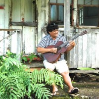 PEOPLE@Maui nui #3 Musician : Pekelo Cosma