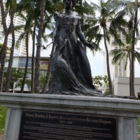 ハワイの風景が見える音楽〜 アイナハウ／プリンセス・ミリアム・リケリケ