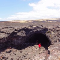 火山が創り出したトンネル