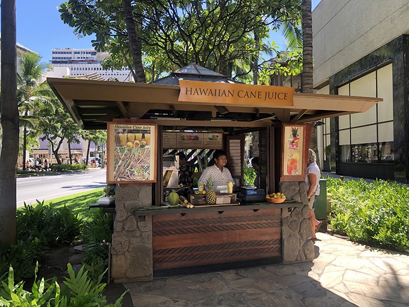 Kccのファーマーズマーケットで大人気の ハワイアン ケーン ジュース がワイキキに登場 Allhawaiiオールハワイ