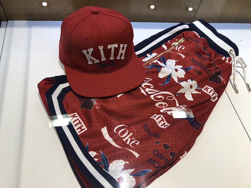 KITH Coca-Cola キス キース コカコーラ タグ付 サイズMTシャツ/カットソー(半袖/袖なし)