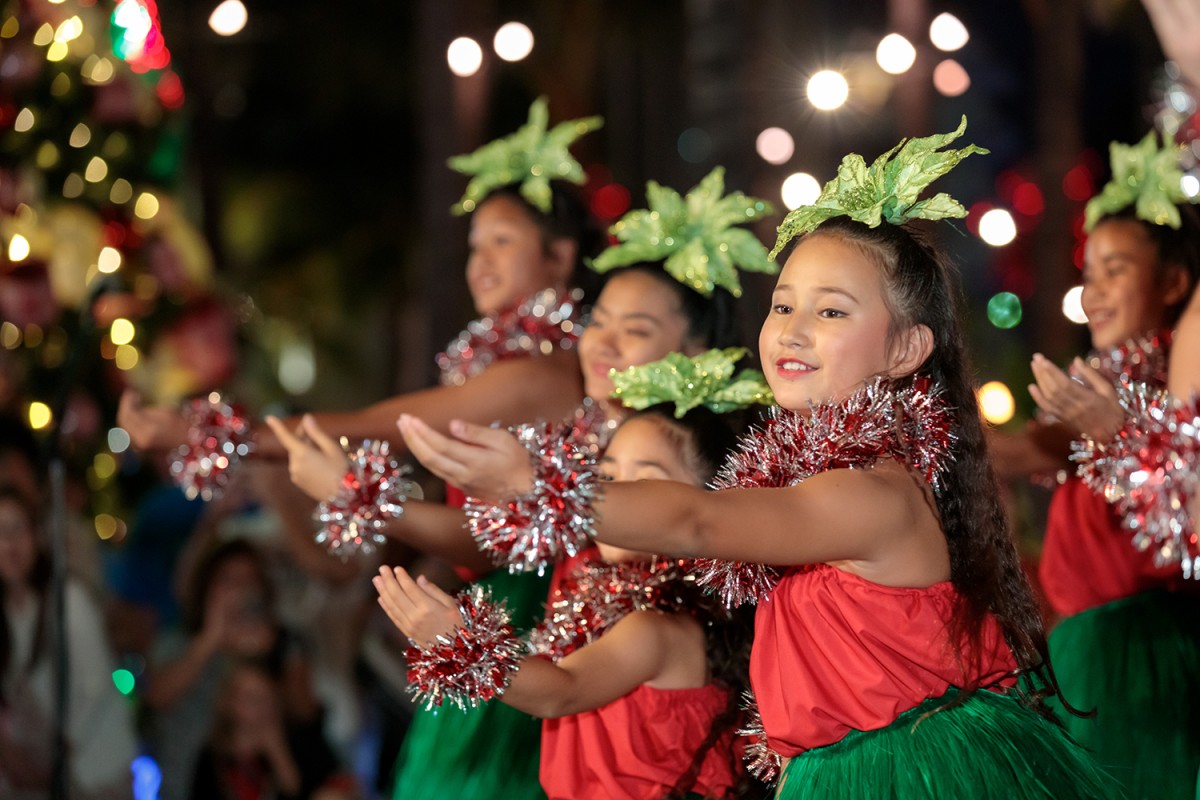 恒例のツリー点灯式をワイキキからライブ配信 ロイヤル ハワイアン センター Allhawaiiオールハワイ