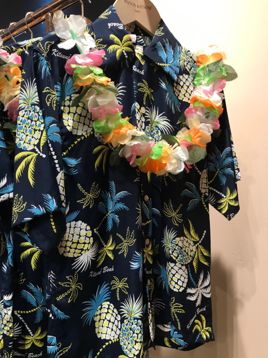 MAISON KITSUNÉとKona Bay Hawaiiのコラボレーション・アロハシャツ 