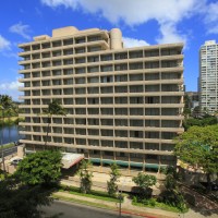 Waikiki Sand Villa Hotel