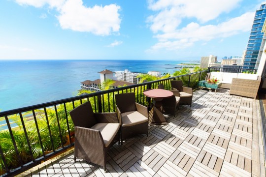 The Imperial Hawaii Resort at Waikiki Hotel の最上階Ocean Suite Waikikiで撮影を始めました。絶景での撮影を楽しみませんか？