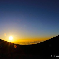 マウナケア山頂「平成」最後の夕陽と「令和」初日の出
